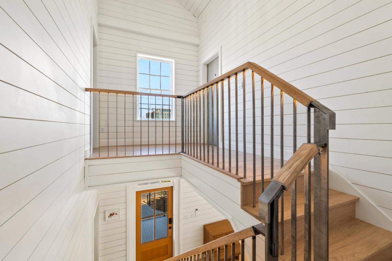 Boutique Room Steps From Downtown Mall Rose Jean - Room 4 Σάρλοτσβιλ Εξωτερικό φωτογραφία